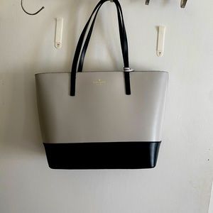Kate Spade Haven Street Maxi Purse. Zip top. Barely used